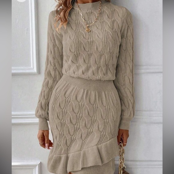 Cozy ruffle hem cable knit sweater dress - Picture 5 of 15